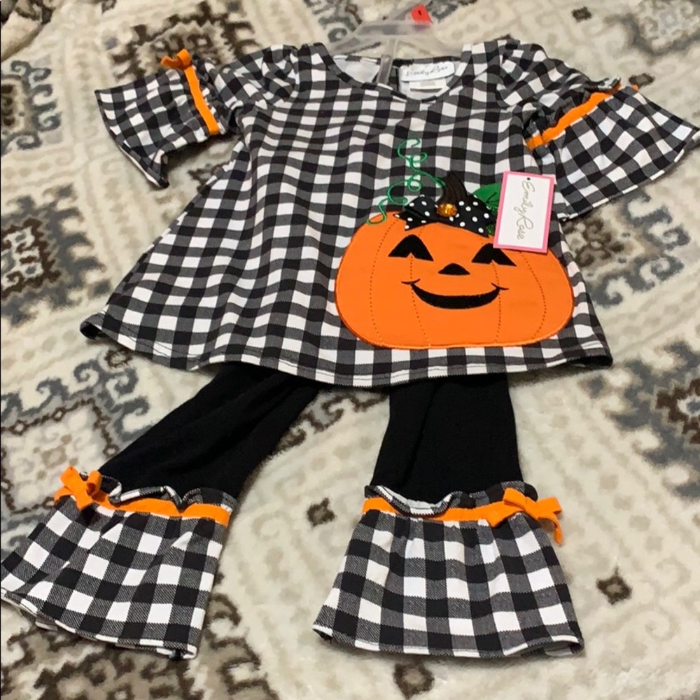 Pumpkin outfit